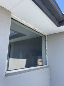 Free window clean with every house wash offered Pressure Cleaning  Bonnie Brook 